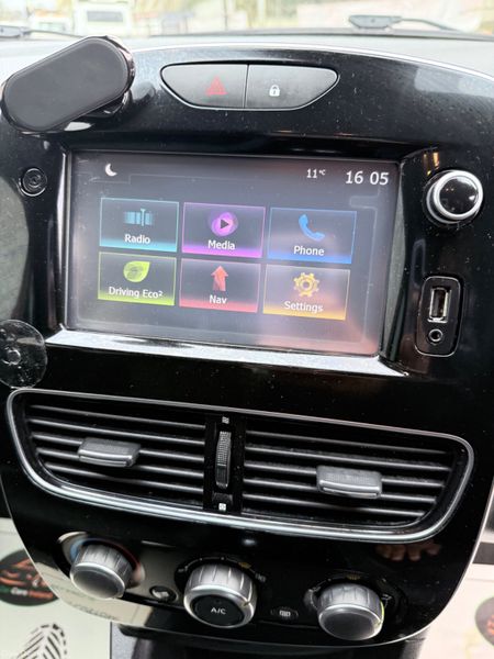 Renault Clio 0.9 Petrol Iconic TCE New NCT 380906340