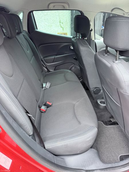 Renault Clio 0.9 Petrol Iconic TCE New NCT 380906346