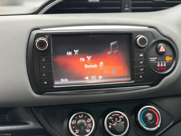 2015 Toyota Yaris 1.4 D-4D 90 5Dr Luna 6speed 380916208