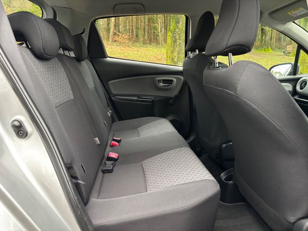 2015 Toyota Yaris 1.4 D-4D 90 5Dr Luna 6speed 380916210