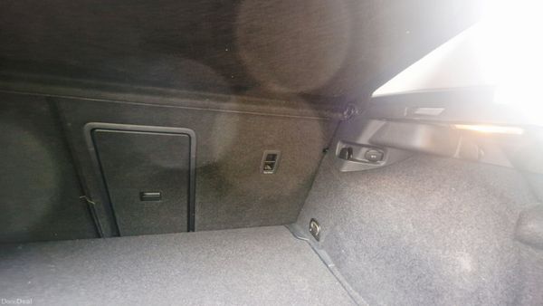 Volkswagen Golf 2014 380925612