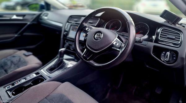 Volkswagen Golf 2014 380925618