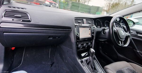 Volkswagen Golf 2014 380925622