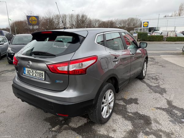 Nissan Qashqai 2014 new nct low miles €5950 380928048