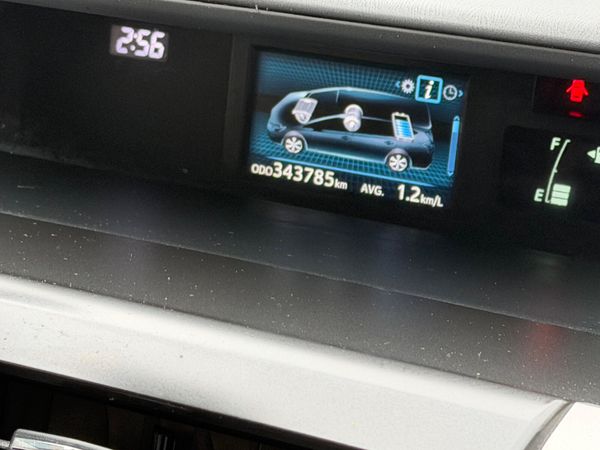 Toyota Prius 2016 380930008