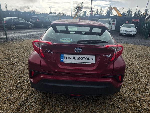 Toyota C-HR 2017 380938710
