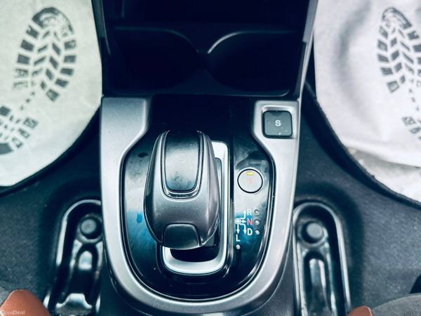 HONDA FIT 2018 PREMIUM LEATHER TOPSPECS 381074770