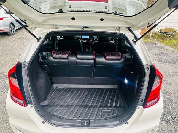 HONDA FIT 2018 S-SENSING EDITION TOP-SPECS 381074886