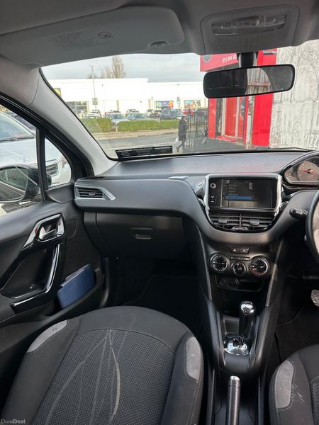 Peugeot 208 1.2 petrol VTI AUTO NCT LOW KMS 381088980