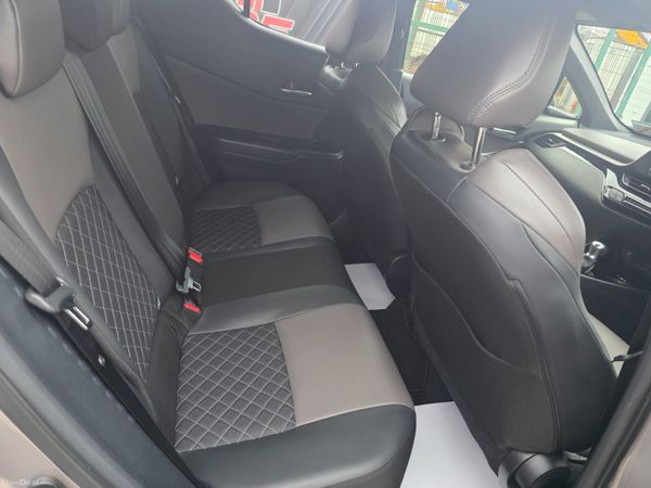 Toyota C-HR 2020 381091866