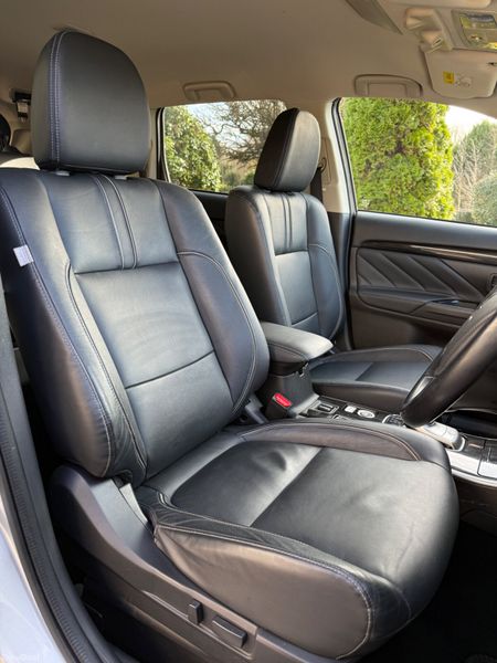 *Auto* 181 Mitsubishi Outlander PHEV! 381165522