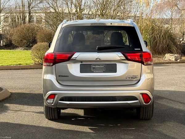 *Auto* 181 Mitsubishi Outlander PHEV! 381165524