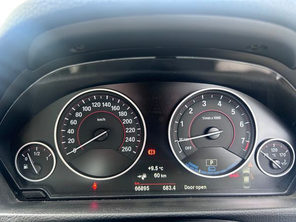 2017 BMW 330e SPORT AUTO CREAM LEATHER LOW KMS 381168330