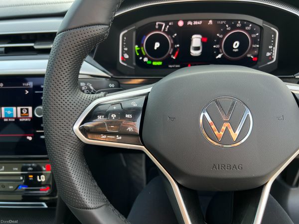 2021 (212) Volkswagen Arteon R Line 1.4 TSI Hybrid 381188370