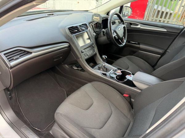 Ford Mondeo 2.0 Diesel Titanium NCT 381101590