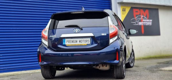 Toyota Aqua High spec Push start 381109252