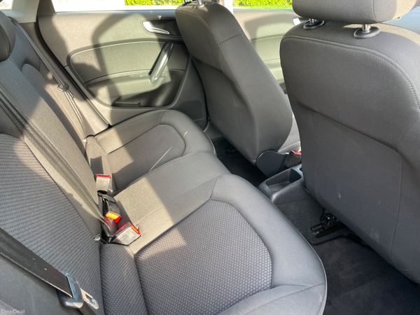 Audi A1 2016 Diesel 381128638