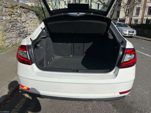 2020 SKODA OCTAIVA STYLE SERVICE HISTORY 381244832