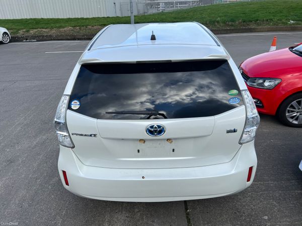 2014 TOYOTA PRIUS 7 SEATER  NCT 27 381248564