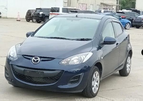 2013 Mazda Demio only 17k kms 381254244