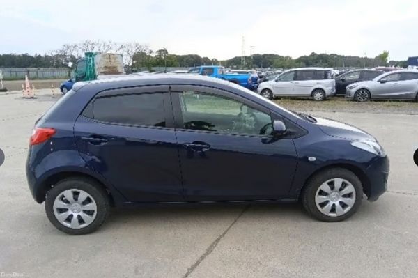 2013 Mazda Demio only 17k kms 381254256