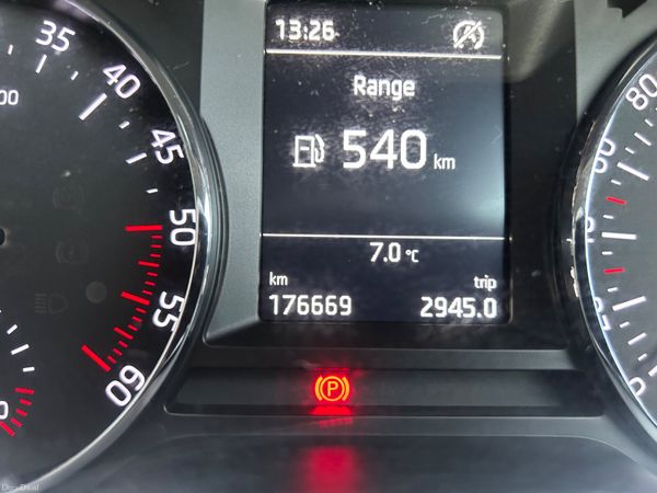 2017 SKOD OCTAIVA AMBITION NCT JANUARY 2027 381270326