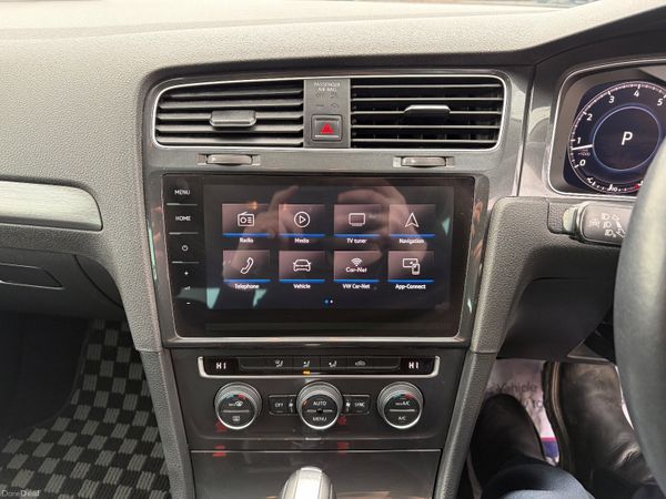 Volkswagen Golf 1.2 TSI Auto 381203352