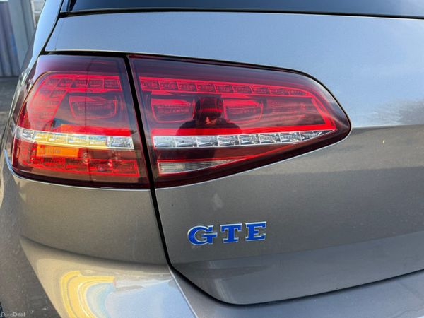 VW GOLF GTE 381210414