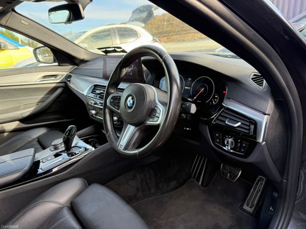 BMW 5-Series 2018 381229372