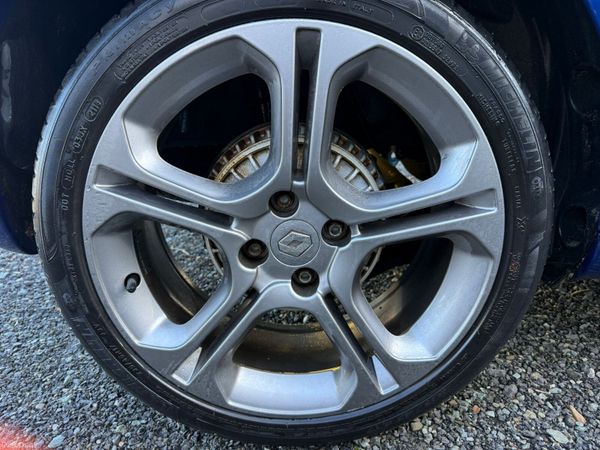 Renault Clio GT Line 381231464