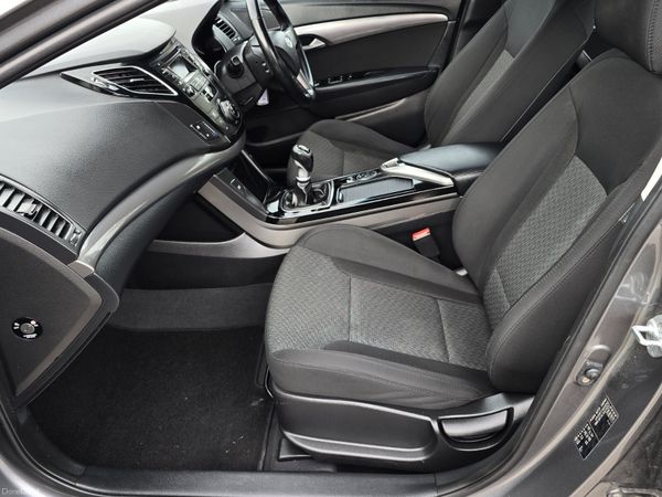 151 Hyundai i40 1.7 CRDI S 381231918