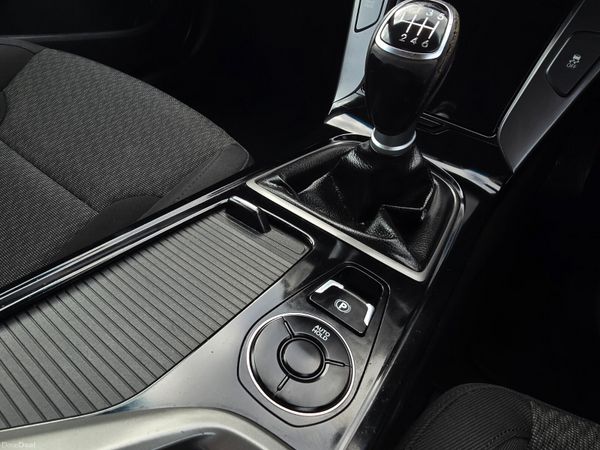 151 Hyundai i40 1.7 CRDI S 381231928