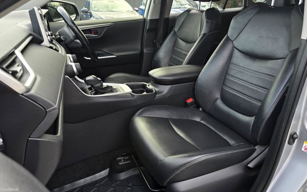 🔥 2019 Toyota RAV4 2.5 Hybrid SOL Automatic 381391654