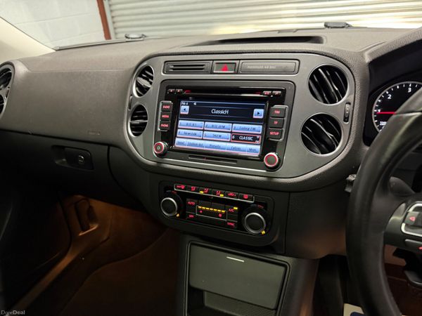 Volkswagen Tiguan 2015       ONLY 117k  ! 381394232