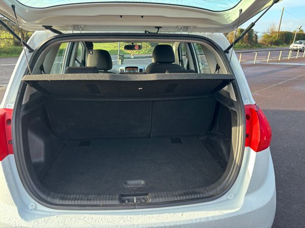 Kia Venga 2016 1.4 Petrol 381490566