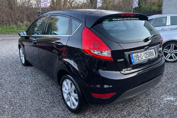 2009 Ford Fiesta 1.4 TDCi  – Low Running Cost 381496940