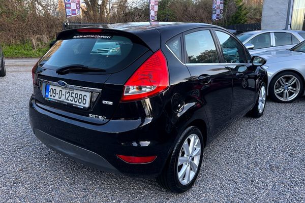 2009 Ford Fiesta 1.4 TDCi  – Low Running Cost 381496944