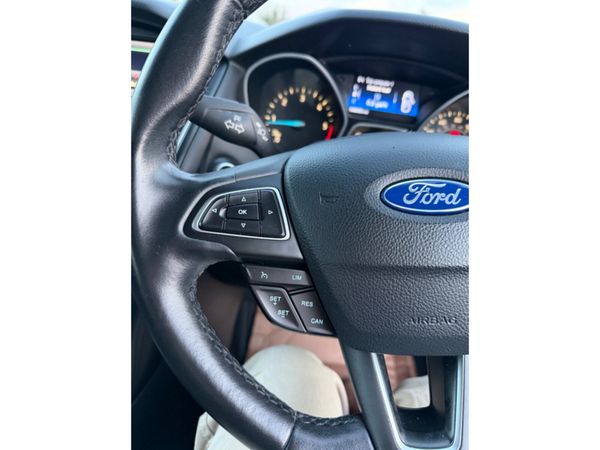 Ford Focus 1.5 TDCI TITANIUM 120PS 6SPEED 5DR 381401698