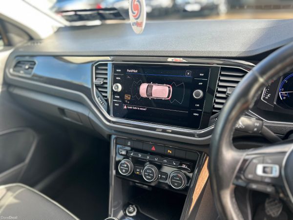 Volkswagen T-Roc 2018 381405810