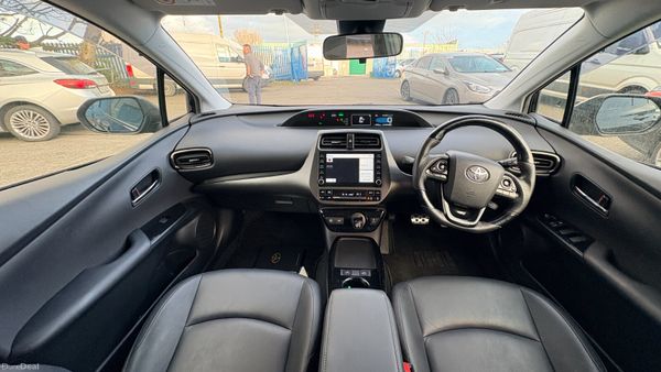 Toyota Prius Hybrid 2022 381409662