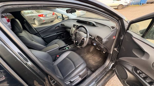 Toyota Prius Hybrid 2022 381409684