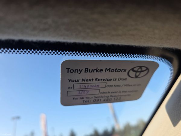 Toyota Yaris 2017 381412822