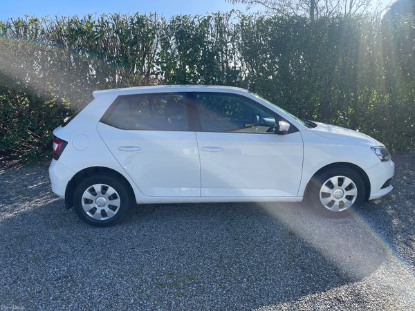 Skoda Fabia 2018 381427322