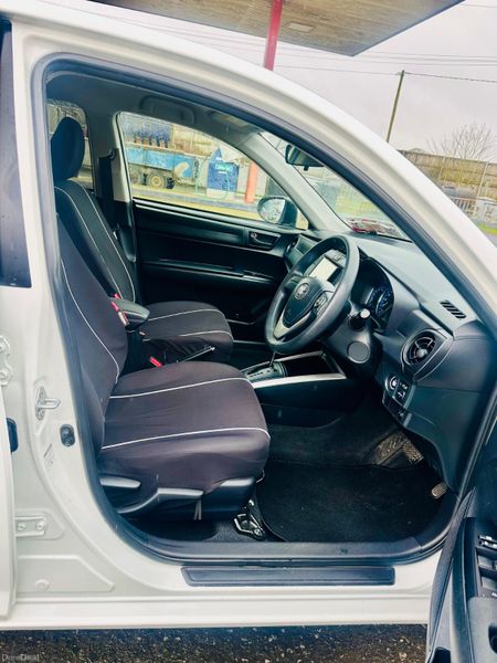 Toyota Corolla 2016 381435236