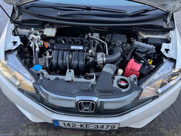 Honda Fit HYBRID 2014 45000KM 2 Keys Finance Avail 381546614