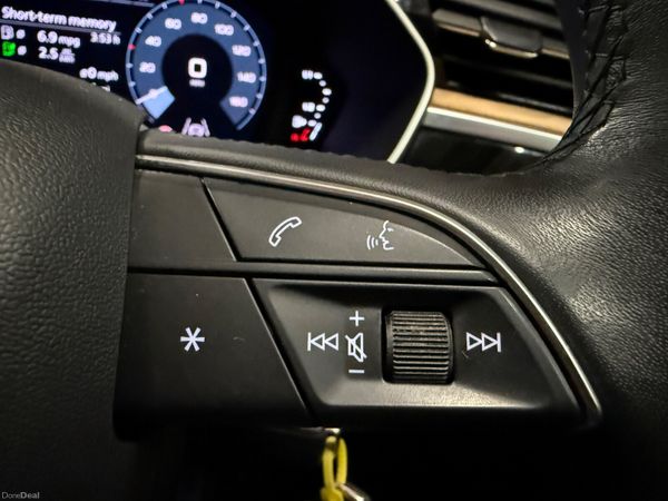 222 Audi Q3 1.4 45 TFSi E Sport Tech 381570294