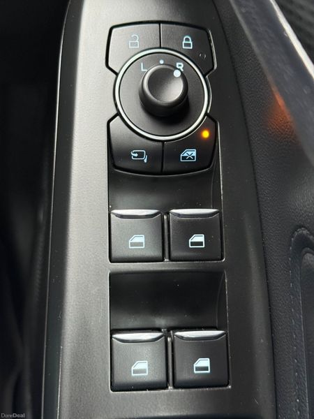 Immaculate Low Kms 222 Ford Focus ST Line! 381589070