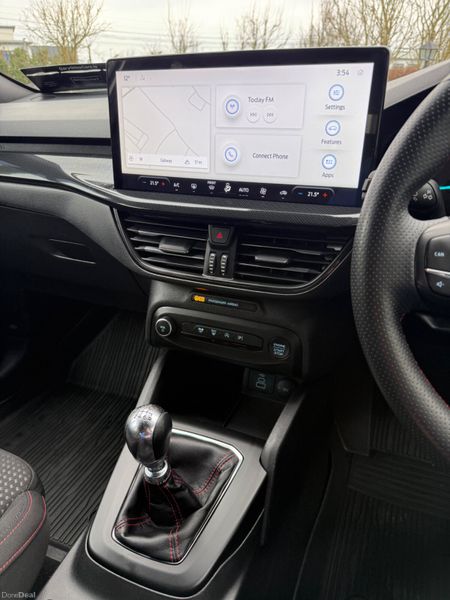 Immaculate Low Kms 222 Ford Focus ST Line! 381589078