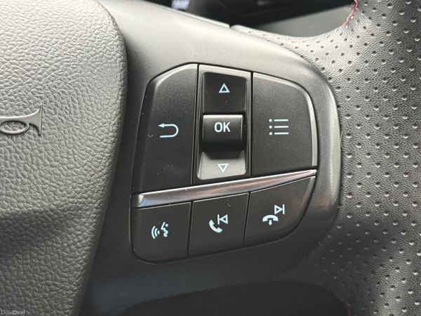 Immaculate Low Kms 222 Ford Focus ST Line! 381589082