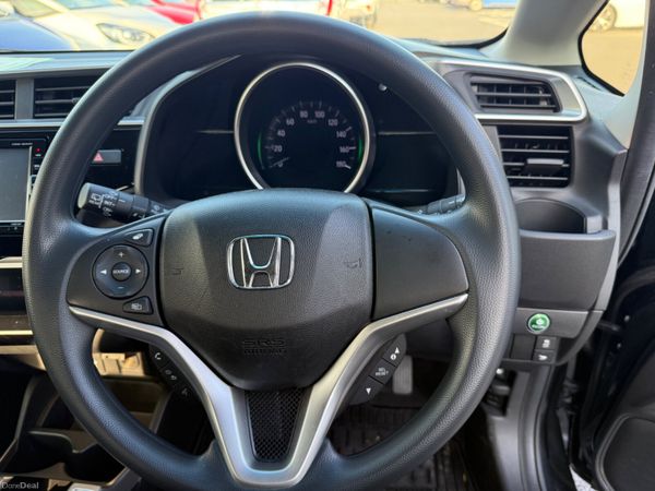 2018 Honda Fit 1.5 Hybrid Automatic,36K KM 381597034